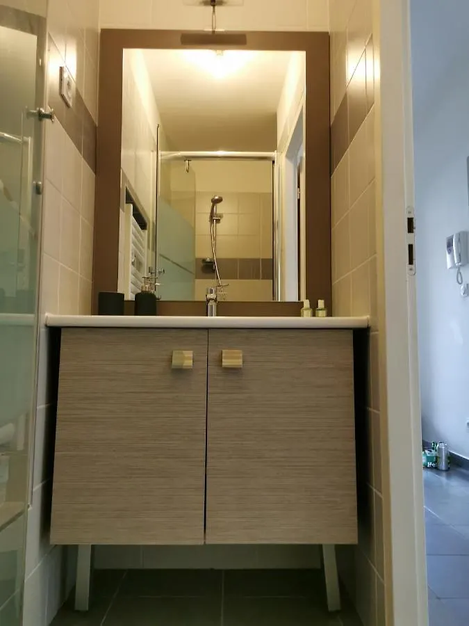 Appartement T3 calme et lumineux en hypercentre Marseille France