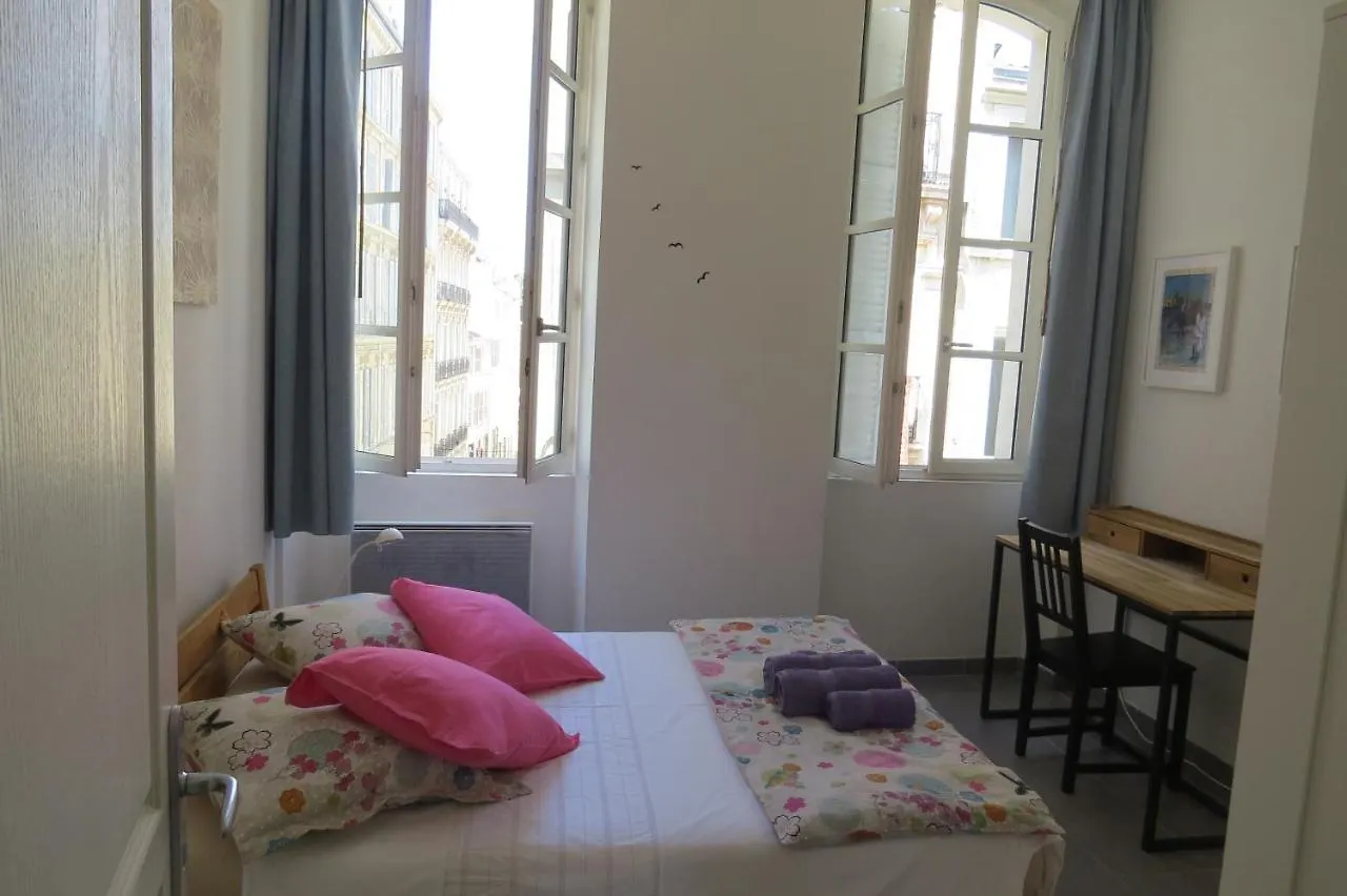 Appartement T3 calme et lumineux en hypercentre Marseille