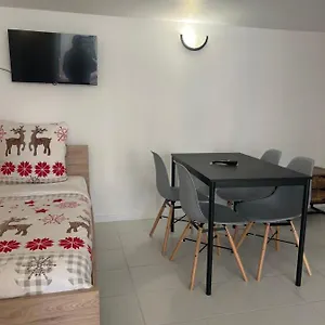 Chaudari , Palaiseau France